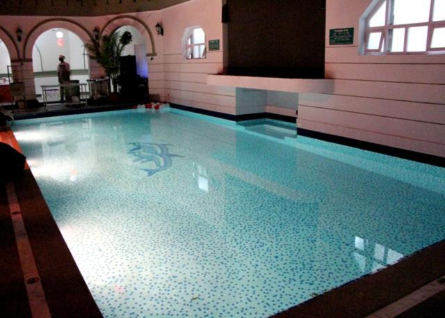Grand Continental Hotel Prayagraj Extérieur photo