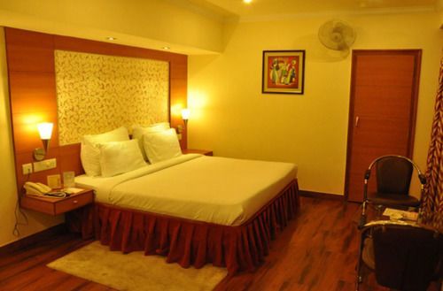 Grand Continental Hotel Prayagraj Extérieur photo